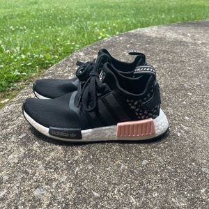 ADIDAS NMD R1 Womens Size 6
